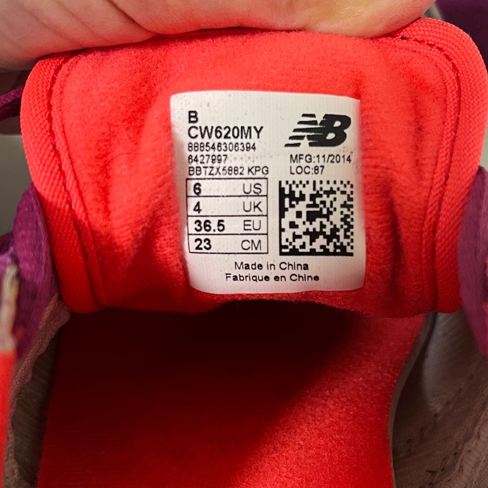 New Balance 620 - Picture 3 of 3